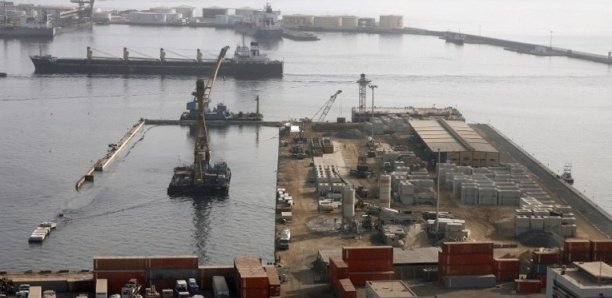 Alerte Danger : 3050 tonnes de nitrate d’ammonium stockées au Port de Dakar