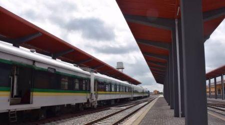 Le Nigeria inaugure le chemin de fer SGR Itakpe-Ajaokuta-Warri (326 km), financé sur fonds propres